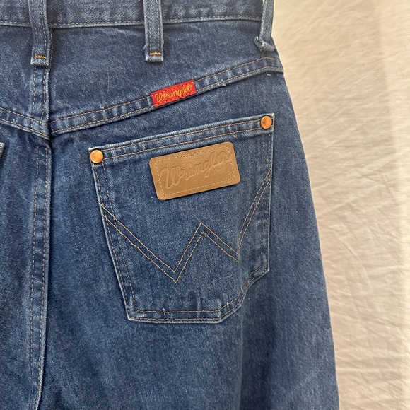 Cowboy Cut Wrangler Jeans - Picture 5 of 6